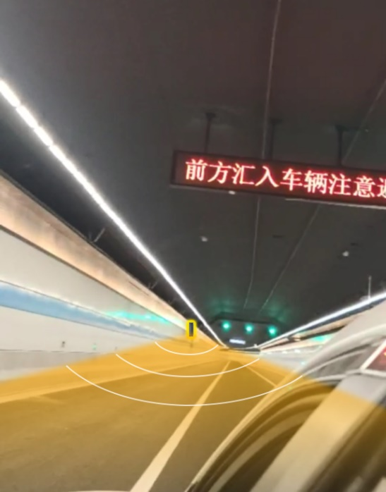 隧道定向廣播系統(tǒng)，指向性強(qiáng)、穿透性強(qiáng)，無混響，語音清晰